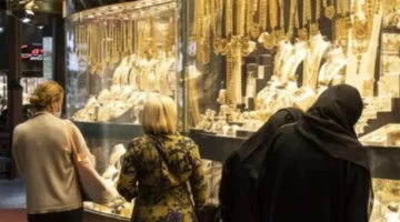 بسبب توترات فنزويلا.. قفزة تاريخية تدفع أسعار الذهب نحو مستويات غير مسبوقة عالميًا